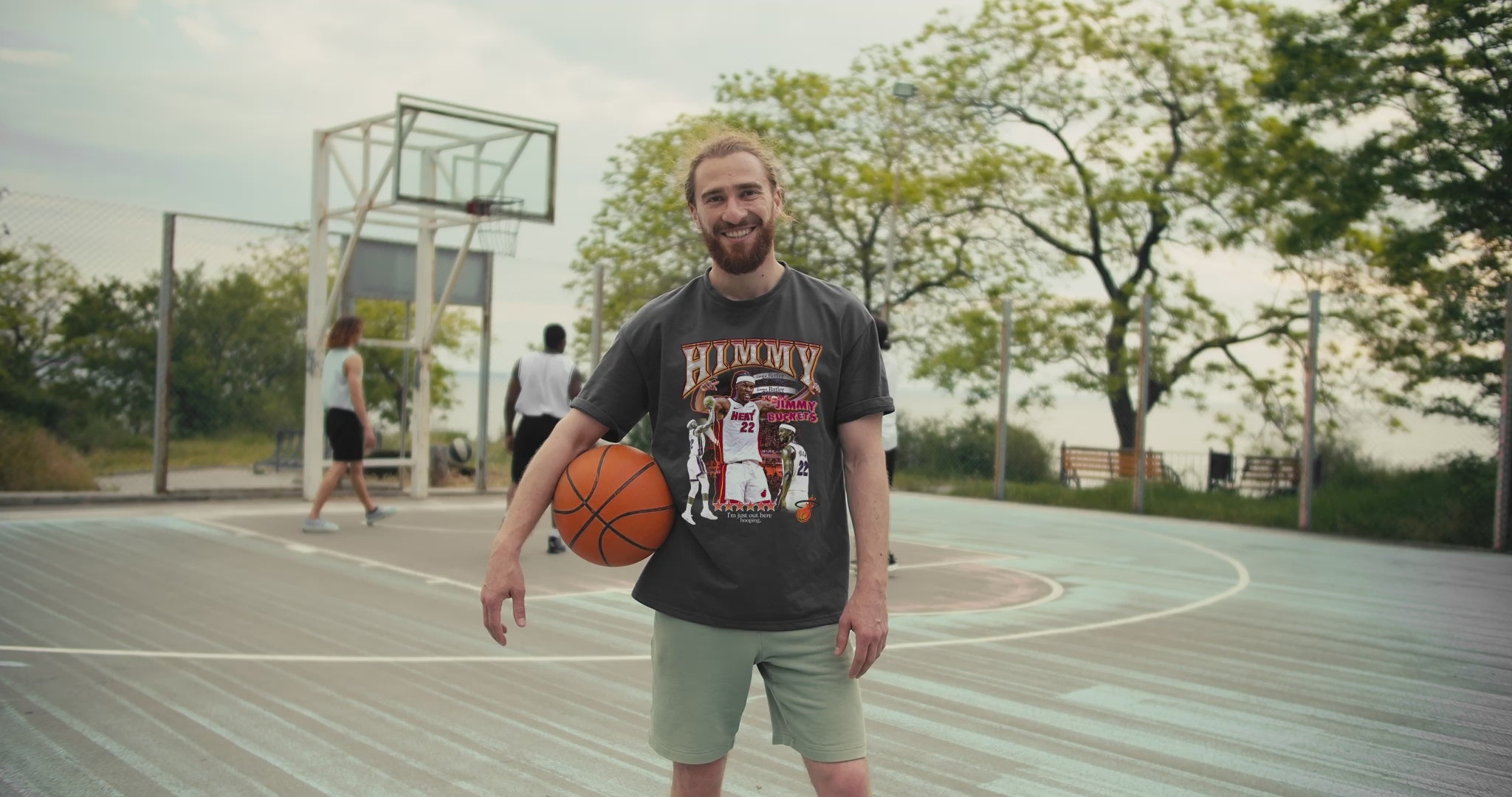 T-shirt - Clothing Mockup Video #11